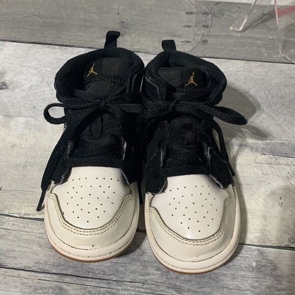 Nike Air Jordan 1 Mid GT Toddler Size‎ 9C - Picture 2 of 9